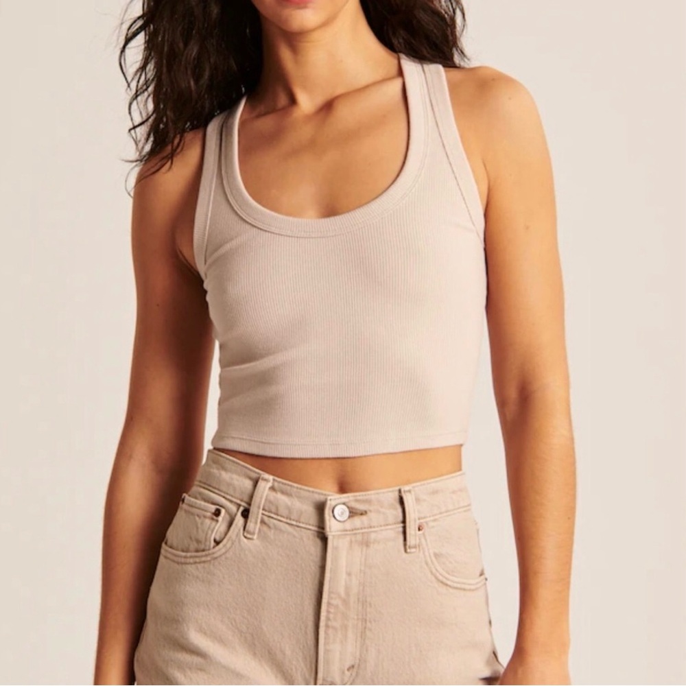 Abercrombie & Fitch A&F Essential Scoopneck Scoop Neck Tank Light Brown XXS